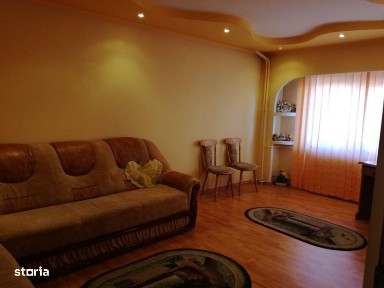 Apartament CLT sud zona Liceul Econimic
