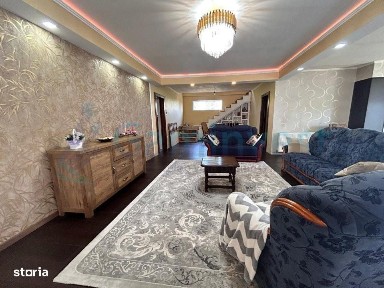 Casă spațioasă, 400 mp utili, dublu front, Paleu,Bihor,Gaminvest,V4200