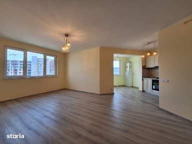 Apartament cu 3 camere, 86 mp, parcare, zona BMW