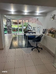 Spațiu comercial cochet de inchiriat in zona Moinesti