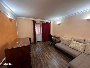 Vand apartament 2 camere,parter cartier Traian Ramnicu Valcea
