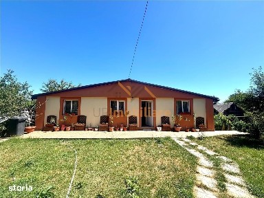 CASA INCHIRIAT 9 CAMERE BAI PERSONALETERASALOC DE PARCAREBUCATARIE