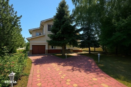 Grand Residence | 4.500 mp teren pe strada principala