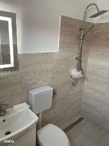 Proprietate de vanzare in Ideciu de Jos - locuinta + spatii comerciale