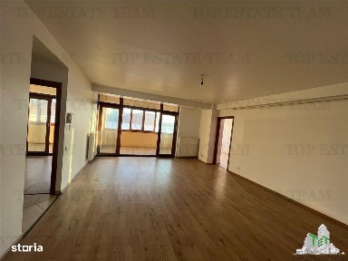 Apartament 3 camere - ultracentral - vanzare - Braila