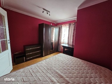 Inchiriez apartament 3 camere decomandat 74 m