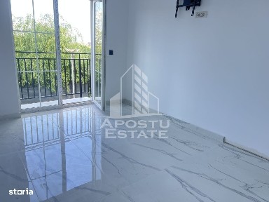 Duplex P+ E, cu 3 camere, in Sanandrei