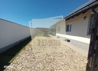Casa individuala 5 camere terasa acoperita 3 bai si 458 mp teren in Cr