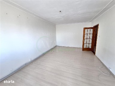 Apartament 3 camere decomandat, zona Nord-Bacau
