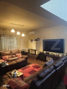 Vila de vanzare, cu 6 camere, 230 mp, zona Samurcasi
