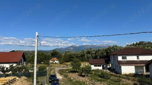 Casa Vulcan zona Coroiesti