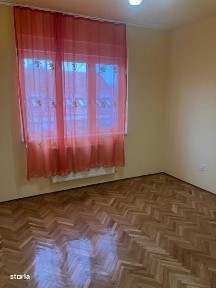 Vand apartament 3 camere ultracentral, Tribunal