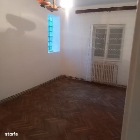 Apartamente cu 3 camere de vanzare, la casa in asociatie, 59.500 euro