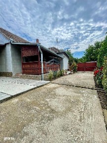 Casa cu 4 camere si livada la 25 km de Oradea