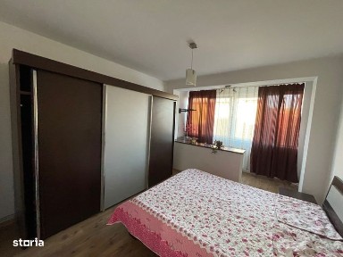 Inchiriez apartament 2 camere decomandat