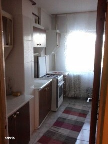 Ofer spre inchiriere apartament cu 2 camere, ultracentral, Rm. Valcea
