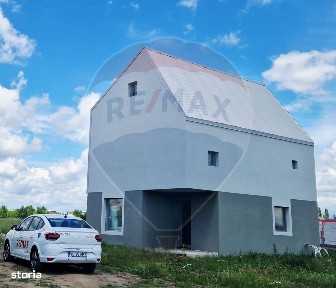 Casă / Vilă - 132,5 mp, teren - 264 mp / zona Cârcea