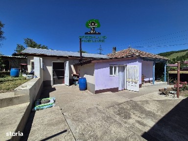 Casa 94 mp, teren intravilan 3024 mp, apa + electricitate, Vulturi