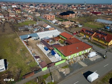 Casa cu potential multiplu in Curtici