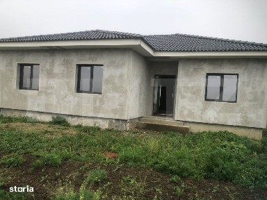 Casa Semifinisata, intre Odoreu si Martinesti