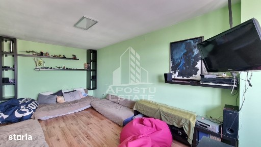 Apartment 3 camere, centrala proprie, zona Cetatii.