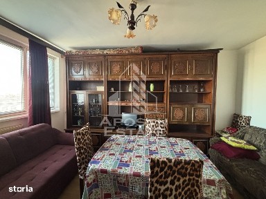 Apartament decomandat cu 3 camere, zona Dambovita, etaj intermediar