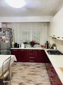 Apartament de vanzare cu 3 camere