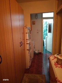 Apartament 3 camere, decomandat, de vanzare