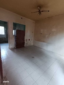Vand 2 apartamente cu o camera si 2 anexe 78 m patrati in Timisoara