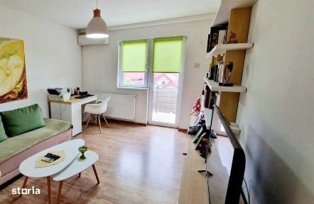 Vand apartament 3 camere + pod + loc parcare, mobilat, utilat, de lux