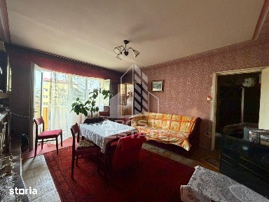 Apartament cu 2 camere, semidecomandat,centrala,zona Dambovita