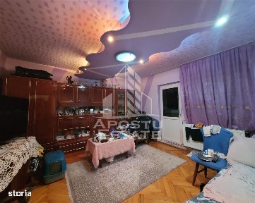 Apartament cu 3 camere, 2 bai, centrala proprie, zona Bucovina