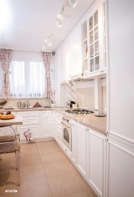 Apartament cu 2 camere decomandat zona Lipovei