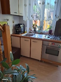 Apartament la casa cu 3 camere in zona Piața Decebal