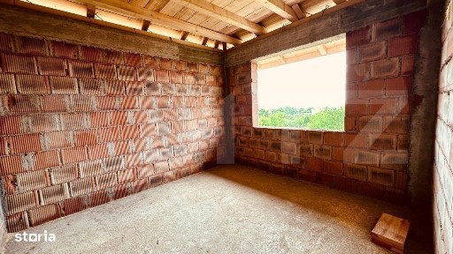 Casa 4 camere, 110mp, Valea Lupului la strada asfaltata