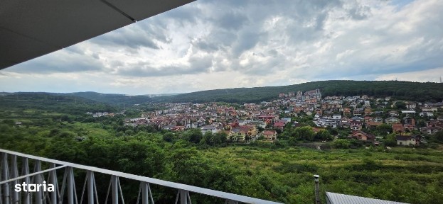 Vanzare spatiu birouri 135 mp, compartimentat, luminos, acces facil