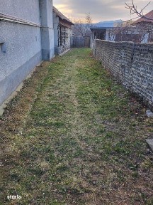 Casa batraneasca+teren 588 mp in Bumbesti-Jiu,zona linistita