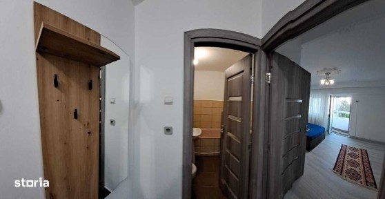 Pacurari (vis a vis de BRD), proprietar,inchiriez apart 1 cam.de 42 mp