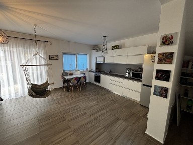 Casa insiruita, prima din rand