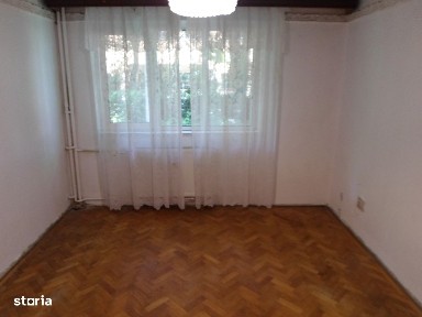 Vanzare apartament 3 camere in Ploiesti zona Cina