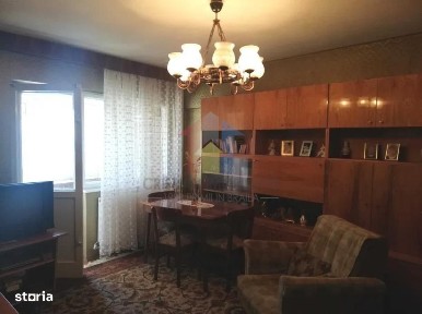 3 camere 74 mp, confort 1 decomandat, etaj intermediar, Republicii