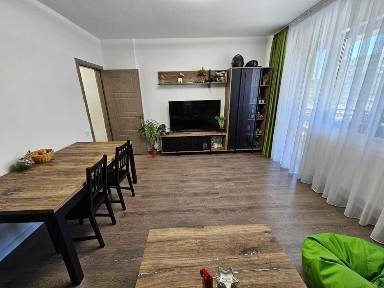 Apartament 3 Camere ( 82 mp + parcare subterana )