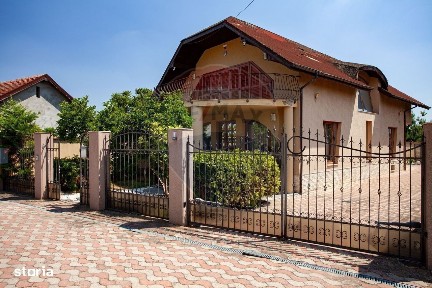 Casă modernă și spațioasă cu piscină,saună și sală de fitness - Pecica