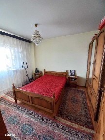 Vand apartament 4 camere Targu Jiu