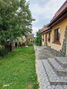 Vand/schimb casa 3 camere renovata recent