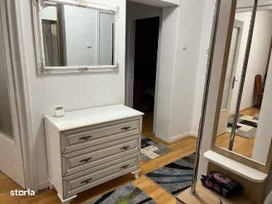 inchiriez apartament 3 camere