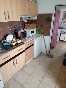 Casă de vânzare, renovată, mobilată, și 500 mp teren