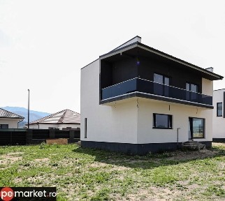 Ofertă Promoțională 279.000 EUR - Casă Individuală, Cristian, Brașov