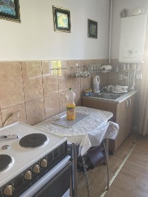 Vand apartament 2 camere Petrila, jud Hunedoara