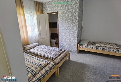 Pensiune in Paulis cu 20 de camere si teren 4.500 mp - jud. Arad